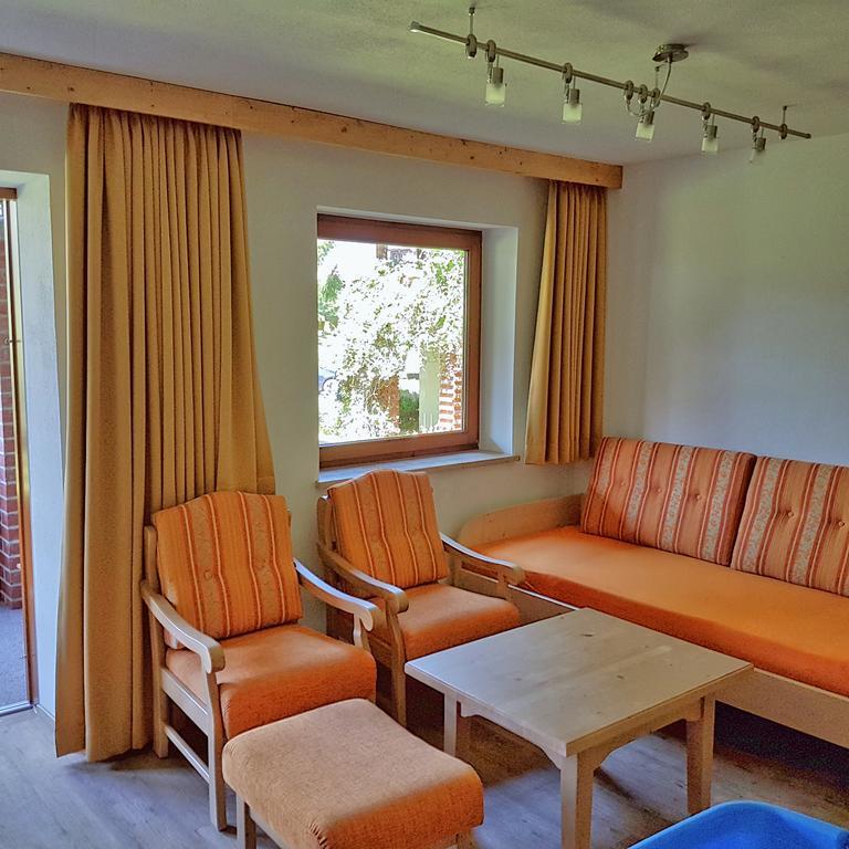 Gaestehaus Zur Faerbe Apartments Oberstdorf Room photo